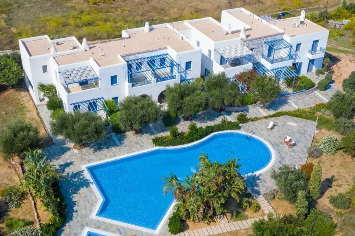 Molos Seaside Villas in Paros